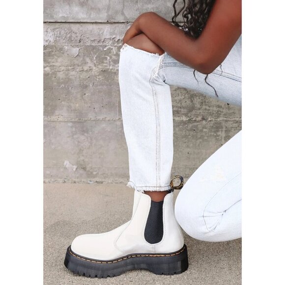 DR. MARTENS 2976 Quad Platform Chelsea Boot in White Size US 9 - Picture 1 of 9